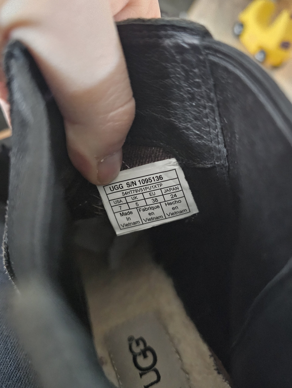 UGG Pax Boot - Picture 8 of 8